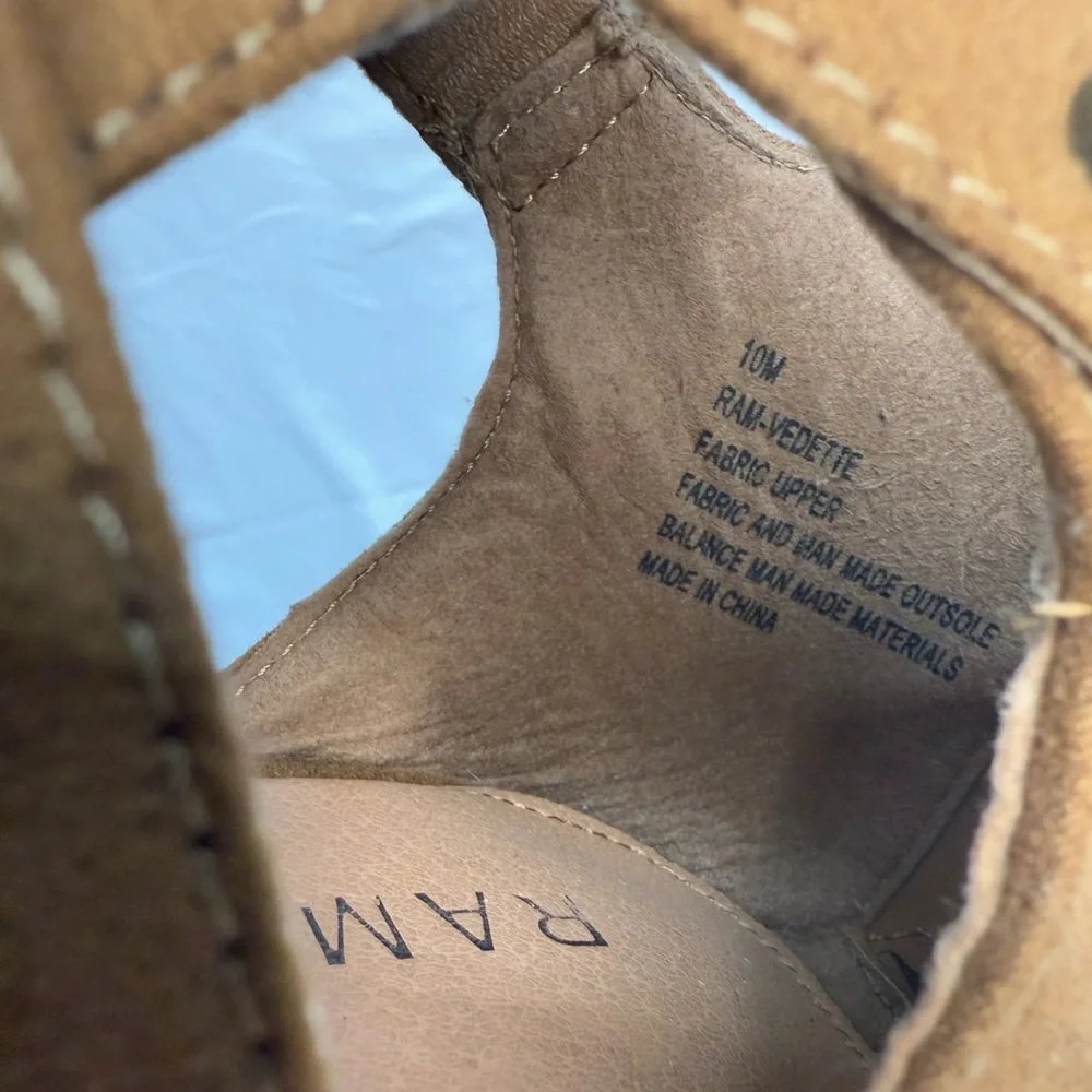 NWOT Rampage Women Vedette Brown/Camel Suede Strap Heel Bootie Sz 10‎